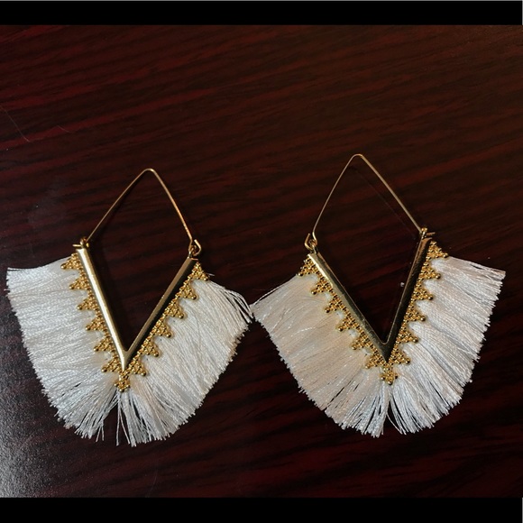 Lovely Triangular Tassel Earrings! - Picture 4 of 11